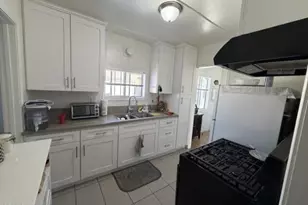 7711 Apperson St, Tujunga, CA 91042 - Photo 18