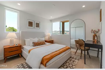 3874 W Point Drive, Los Angeles, CA 90065 - Photo 24