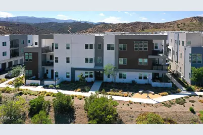 27212 Diamond Peak Lane #301, Valencia, CA 91381 - Photo 2