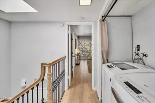 640 Wilcox Ave, Los Angeles, CA 90004 - Photo 26