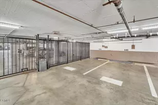 640 Wilcox Ave, Los Angeles, CA 90004 - Photo 40