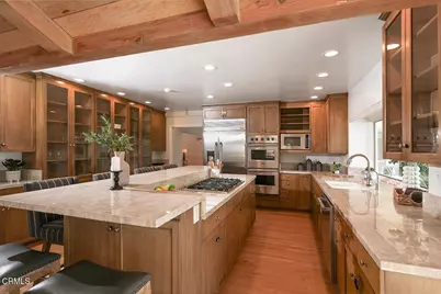 1390 E Palm Street, Altadena, CA 91001 - Photo 10