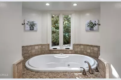 1720 Earlmont Avenue, La Canada Flintridge, CA 91011 - Photo 36