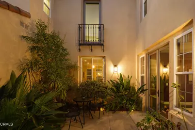 813 W Gabrielino Court, Altadena, CA 91001 - Photo 14