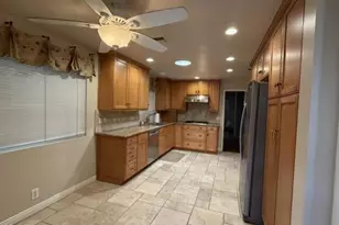 3040 Orange Ave, La Crescenta, CA 91214 - Photo 8