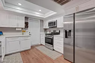 14380 Foothill, Los Angeles, CA 91342 - Photo 10