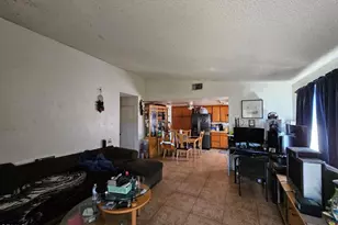 420 E B St, Colton, CA 92324 - Photo 22