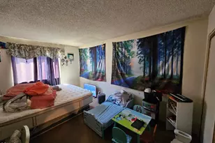 420 E B St, Colton, CA 92324 - Photo 20