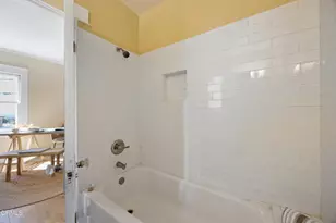 10814 Plainview Ave, Los Angeles, CA 91042 - Photo 26