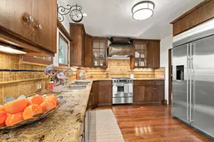 2285 E Orange Grove Blvd, Pasadena, CA 91104 - Photo 20