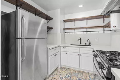 800 W 1st Street #2107, Los Angeles, CA 90012 - Photo 12
