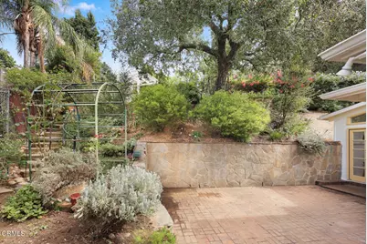 10022 Moy Lane, Sunland, CA 91040 - Photo 36