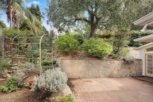 10022 Moy Ln, Sunland, CA 91040 - Photo 36