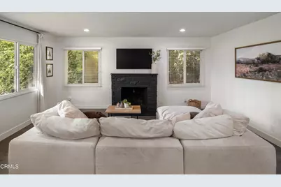 1525 Verdugo Boulevard, La Canada Flintridge, CA 91011 - Photo 8