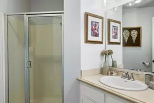 221 S Oak Knoll Ave, Pasadena, CA 91101 - Photo 26