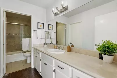 221 S Oak Knoll Avenue #304, Pasadena, CA 91101 - Photo 4