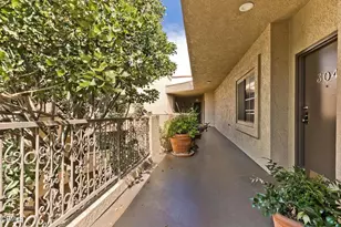 221 S Oak Knoll Ave, Pasadena, CA 91101 - Photo 28