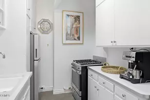 99 S Raymond Ave, Pasadena, CA 91105 - Photo 12