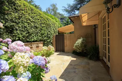 1925 Tondolea Lane, La Canada Flintridge, CA 91011 - Photo 48