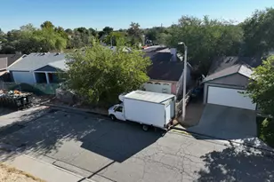 44118 Parkview Ln, Lancaster, CA 93535 - Photo 1