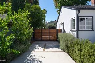 10537 Woodbridge St, Los Angeles, CA 91602 - Photo 42