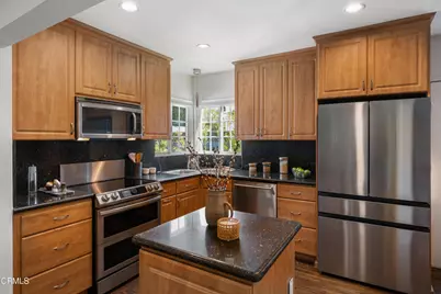 10537 Woodbridge Street, Los Angeles, CA 91602 - Photo 16