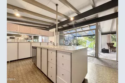 925 Monarch Drive, La Canada Flintridge, CA 91011 - Photo 10