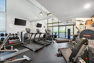 880 W 1st St, Los Angeles, CA 90012 - Photo 32