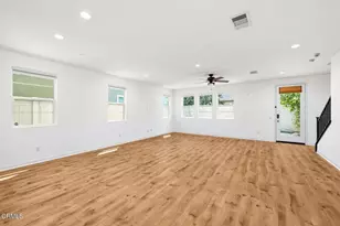 17326 Parque Vanowen Way, Lake Balboa, CA 91406 - Photo 2