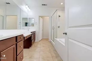 17326 Parque Vanowen Way, Lake Balboa, CA 91406 - Photo 32