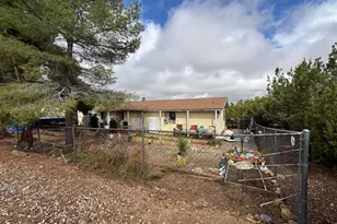 1631 Hollister Rd, Pinon Hills, CA 92372 - Photo 8