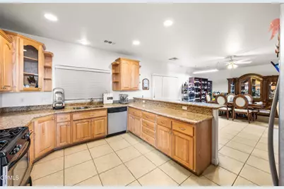 8671 Deer Haven Drive, Fontana, CA 92377 - Photo 18