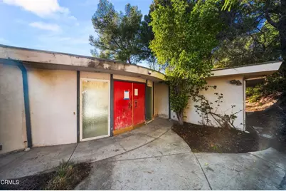 949 Avonoak Terrace, Glendale, CA 91206 - Photo 2