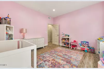 2018 W Kenneth Road, Glendale, CA 91201 - Photo 22