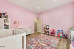 2018 W Kenneth Rd, Glendale, CA 91201 - Photo 22
