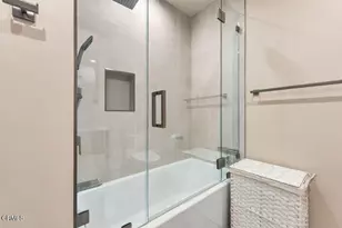 2018 W Kenneth Rd, Glendale, CA 91201 - Photo 24