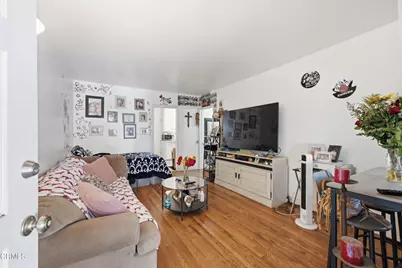 1200 N Orchard Drive, Burbank, CA 91506 - Photo 14