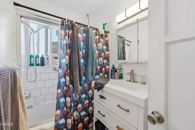 1200 N Orchard Drive, Burbank, CA 91506 - Photo 18