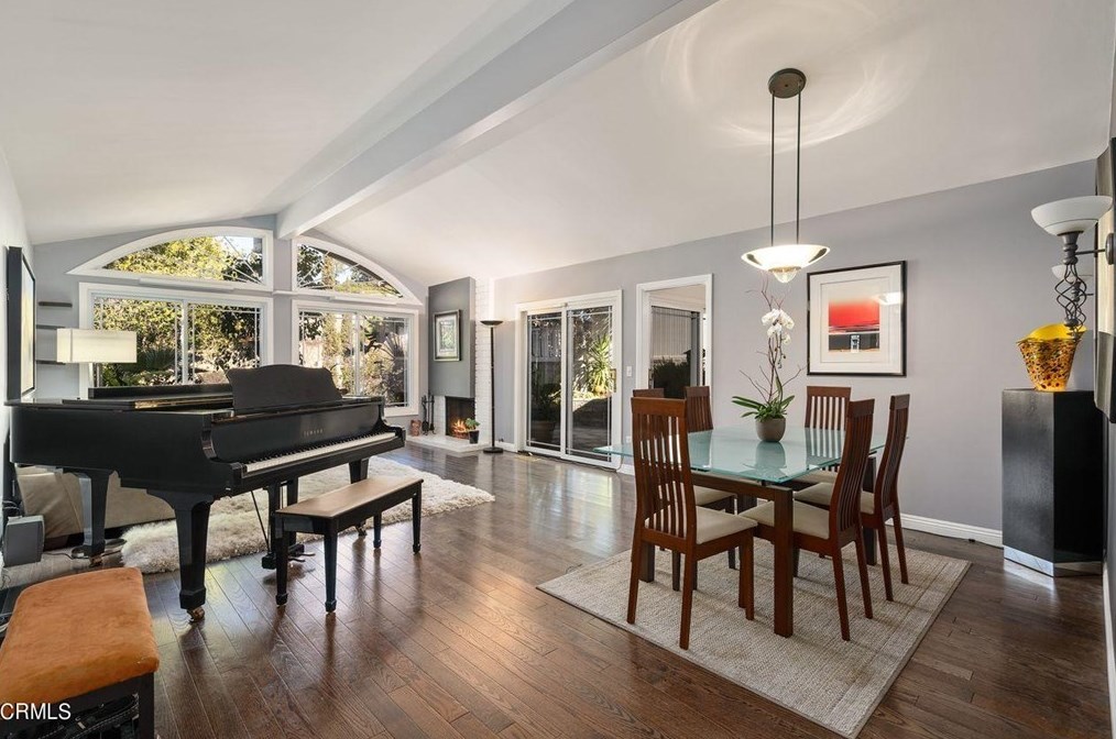 1781 Sunny Heights Dr, Los Angeles CA  90065-3320 exterior