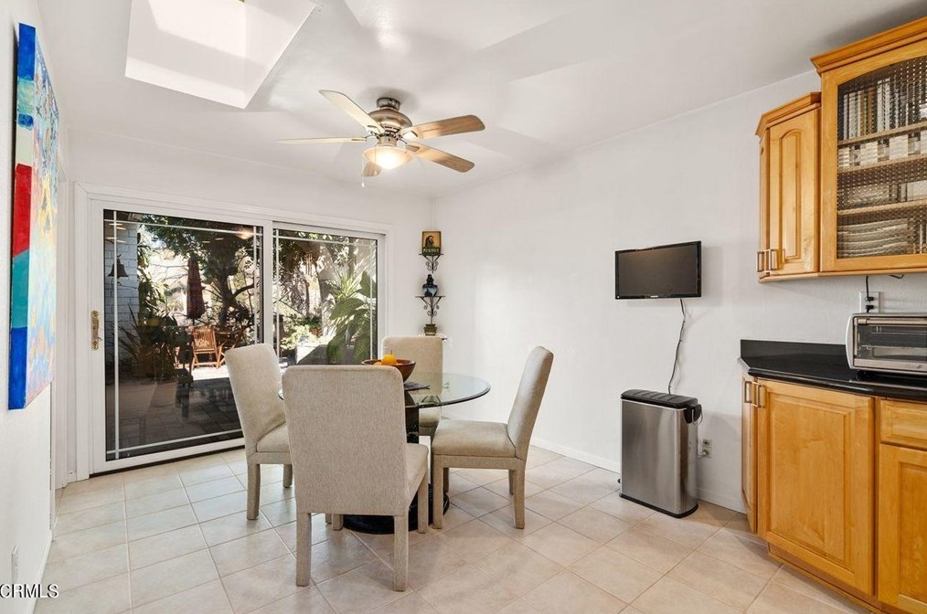 1781 Sunny Heights Dr, Los Angeles CA  90065-3325 exterior