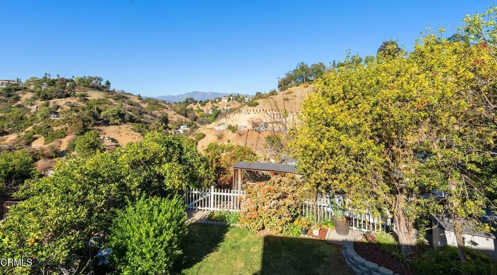 1781 Sunny Heights Dr, Los Angeles CA  90065-3325 exterior