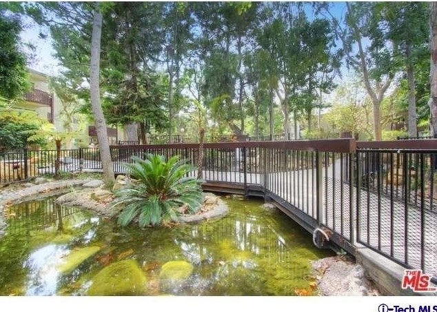 5830 Benner St Apt 304, Los Angeles, CA 90042