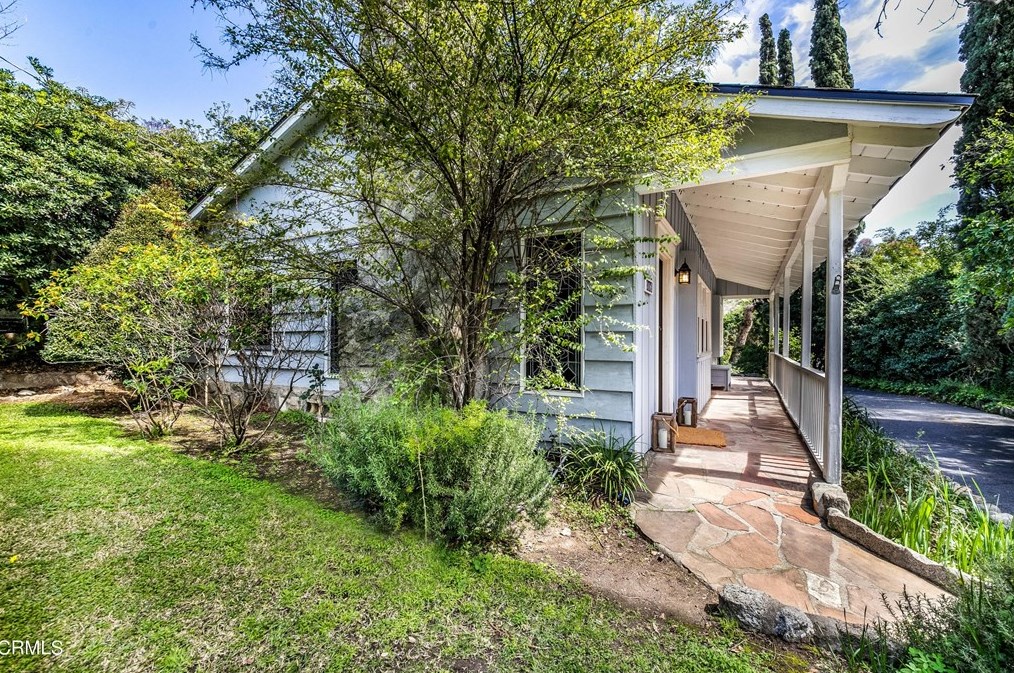 406 Pleasant Hill Ln, Sierra Madre, CA 91024