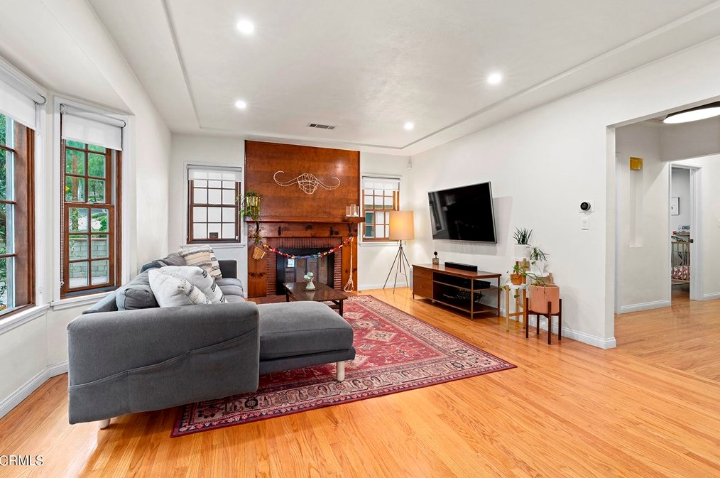 4976 Collis Ave, South Pasadena, CA 91030