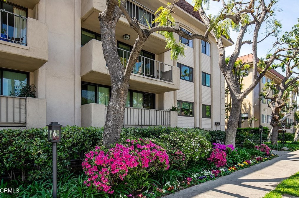 330 California Blvd, Pasadena CA 91105-2901 exterior