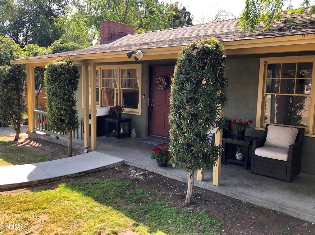 1518 Atchison St, Pasadena, CA 91104-1548
