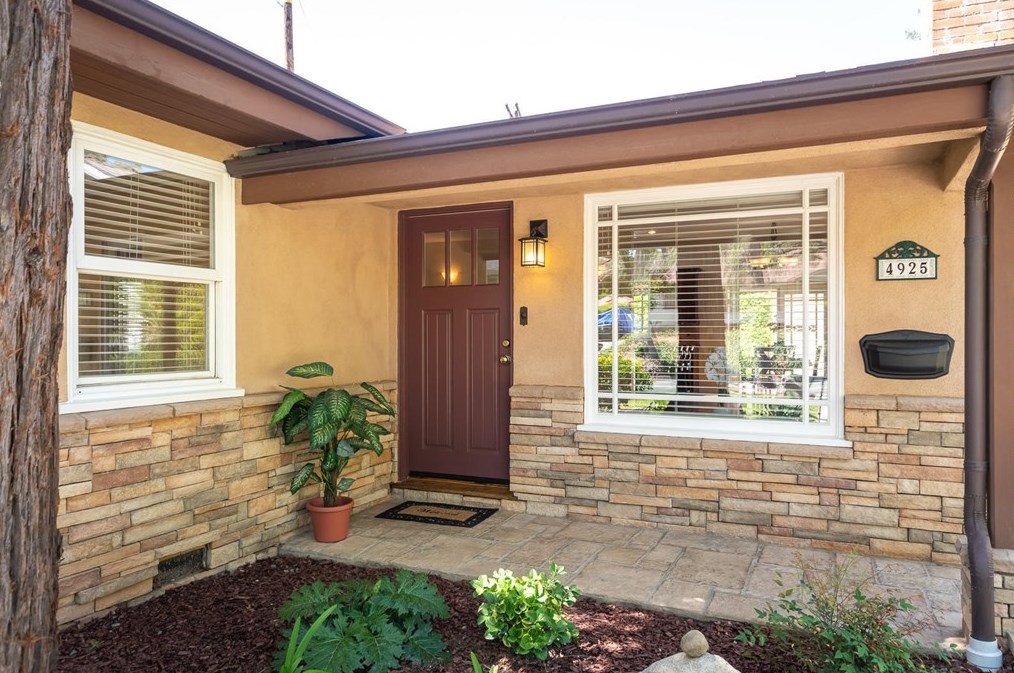4925 Vicwood Ave, Glendale, CA 91214