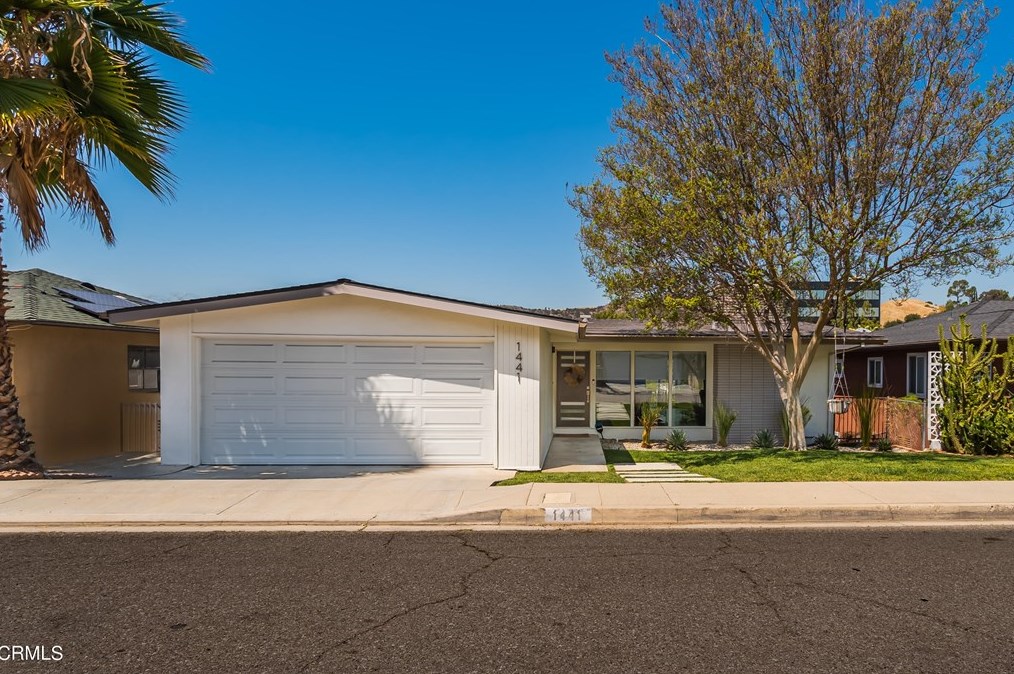 1441 Glengarry Rd, Pasadena, CA 91105-1330