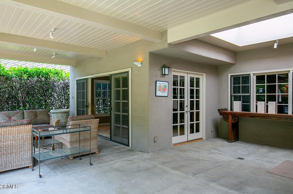 137 San Rafael Ave, Pasadena CA  91105-0012 exterior