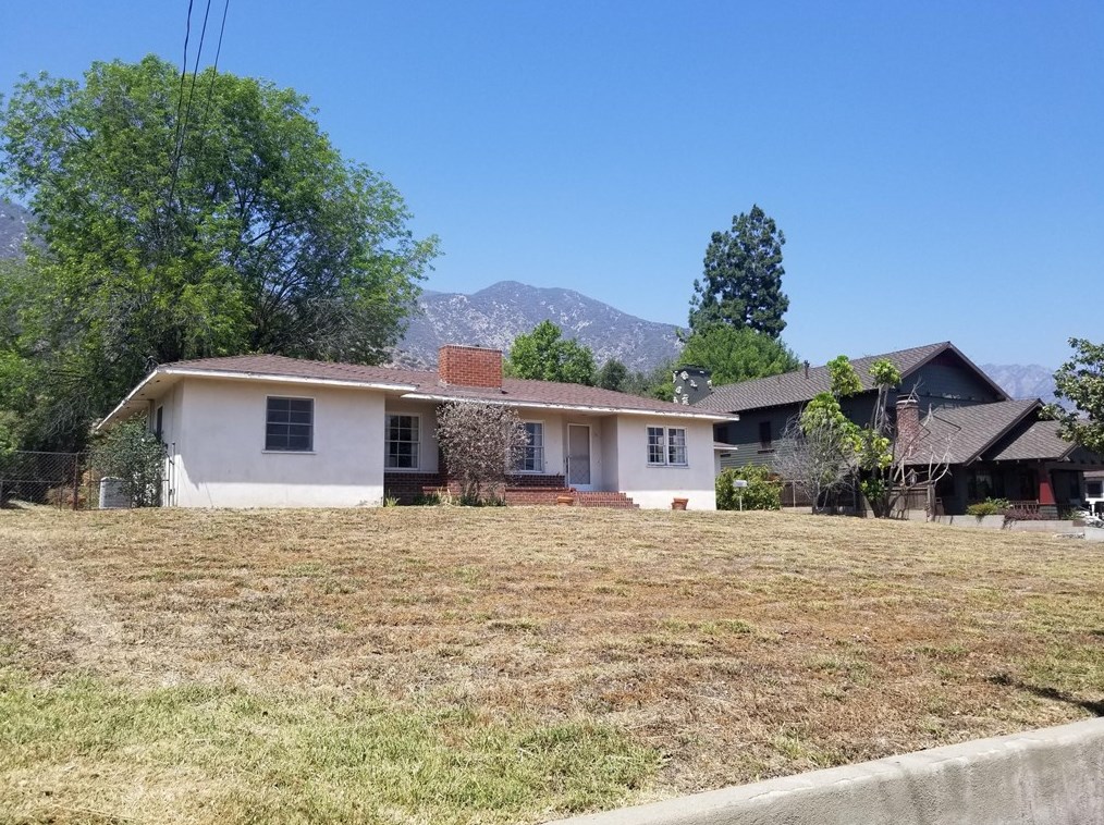 91 E Grand View Ave, Sierra Madre, CA 91024